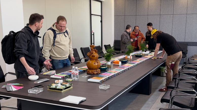 俄羅斯客戶到訪吉諾盛成涂料，深化油漆產(chǎn)品合作，共拓國際市場